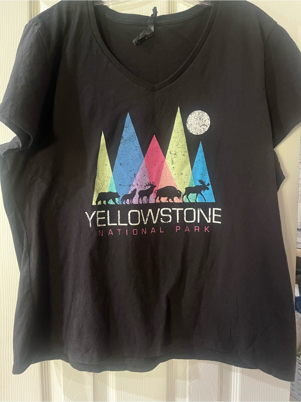 Women’s Yellowstone tee